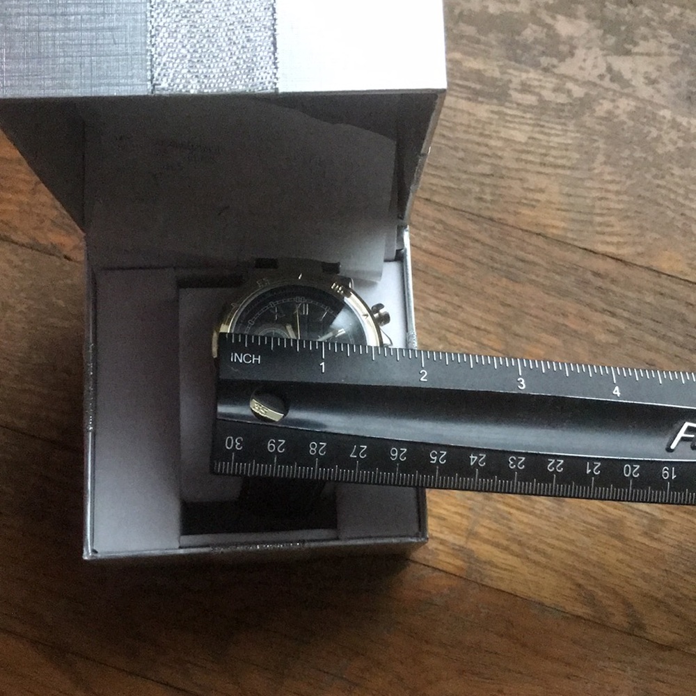 Watch - Picture 3 of 3